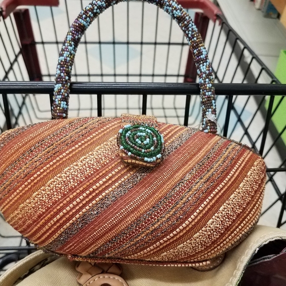 Purse - Picture 1 of 2